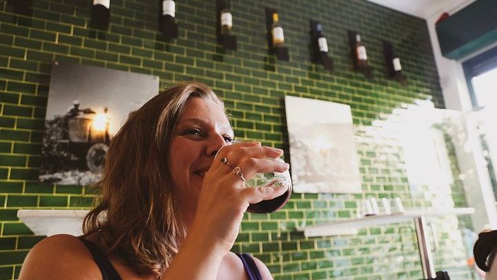 One-Hour Guided Portuguese Wine Tasting Before Dinner at a Central Lisbon Wine Bar (4/5)