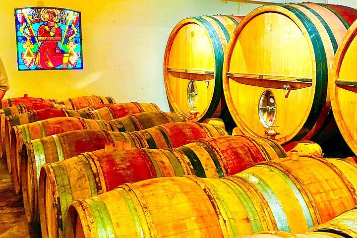 3-Hour Châteauneuf-du-Pape Wine Tour from Avignon: Two Estates, Six Wines, Two Whites (8/9)