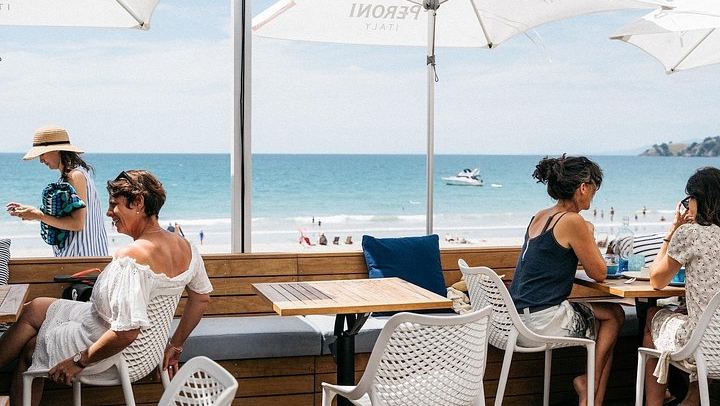 Waiheke Island Wine Tour from Auckland: 3 Vineyards and Beachfront Lunch (2/12)