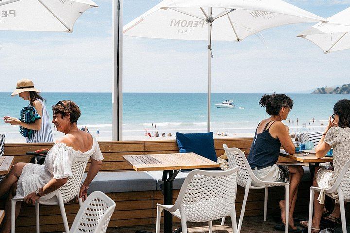 Waiheke Island Wine Tour from Auckland: 3 Vineyards and Beachfront Lunch (2/12)