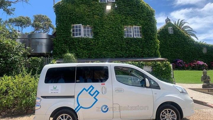 Waiheke Sunset Wine Tour: Mudbrick, Stonyridge and Dinner at Batch Winery (2/12)