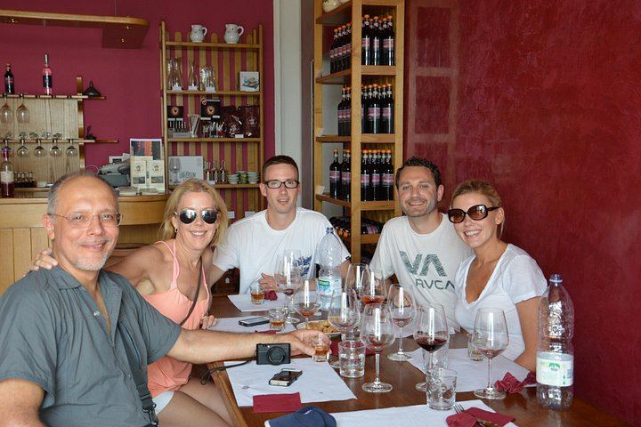 Terre di Perseto Winery in San Casciano: 4 Wines, 2 Olive Oils and Bruschetta Tasting (2/11)