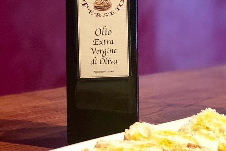 Terre di Perseto Winery in San Casciano: 4 Wines, 2 Olive Oils and Bruschetta Tasting (10/11)