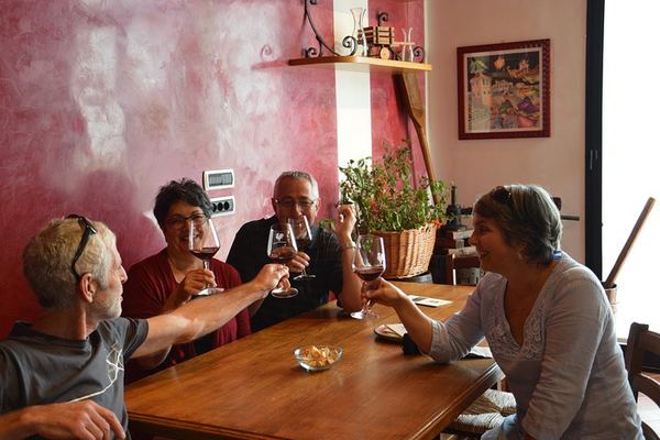 Perseto Chianti Classico Farm near San Casciano: Winery Tour and Four Wines with Crackers
