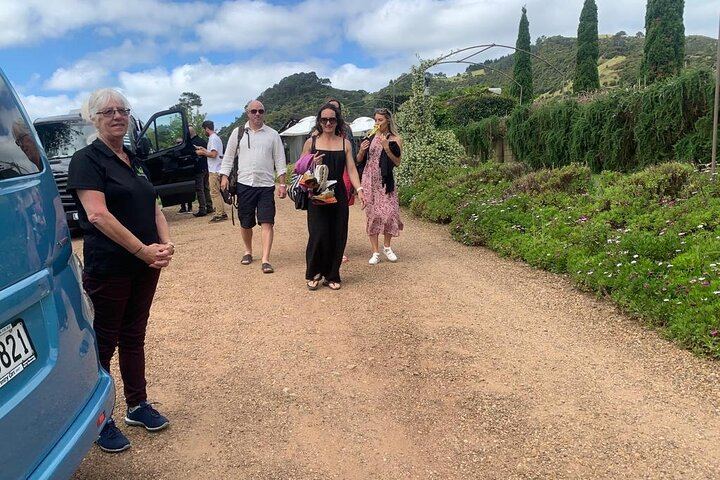 Far End of Waiheke Wine Tour in Electric Vans: Man O' War, Gin and Private Guide (2/9)