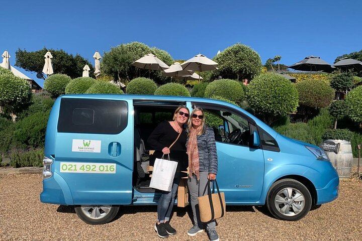 Far End of Waiheke Wine Tour in Electric Vans: Man O' War, Gin and Private Guide (4/9)