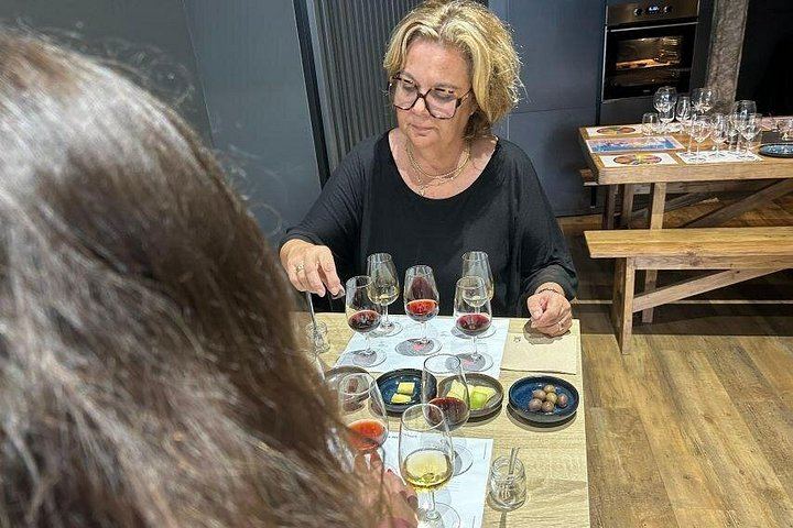 Five Port Wines with Pairings: 30-Minute Tasting Opposite Palácio da Bolsa, Porto (10/12)