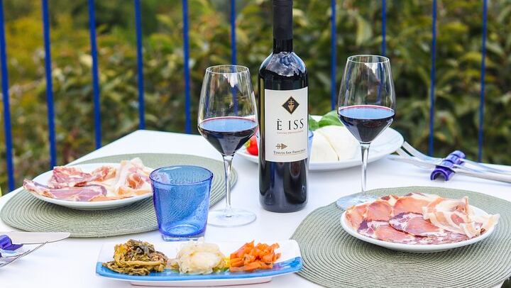 Five Wine Tastings on the Sorrento Coast with Cured Meats, Cheeses and Limoncello (4/6)