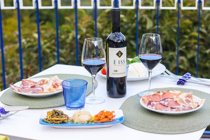 Five Wine Tastings on the Sorrento Coast with Cured Meats, Cheeses and Limoncello (4/6)