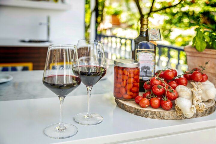 Five Wine Tastings on the Sorrento Coast with Cured Meats, Cheeses and Limoncello (2/6)