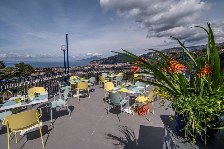 Five Wine Tastings on the Sorrento Coast with Cured Meats, Cheeses and Limoncello (6/6)