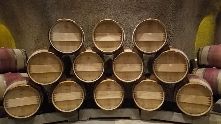 Private 6-Hour Wine Country Tour by Sedan, SUV or Limo with Chauffeur (3/8)