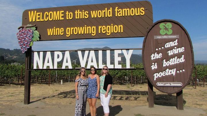 Bliss Wine Tours 8-Hour Customized Napa and Sonoma Wine Tour, Up to 7 Guests (3/7)