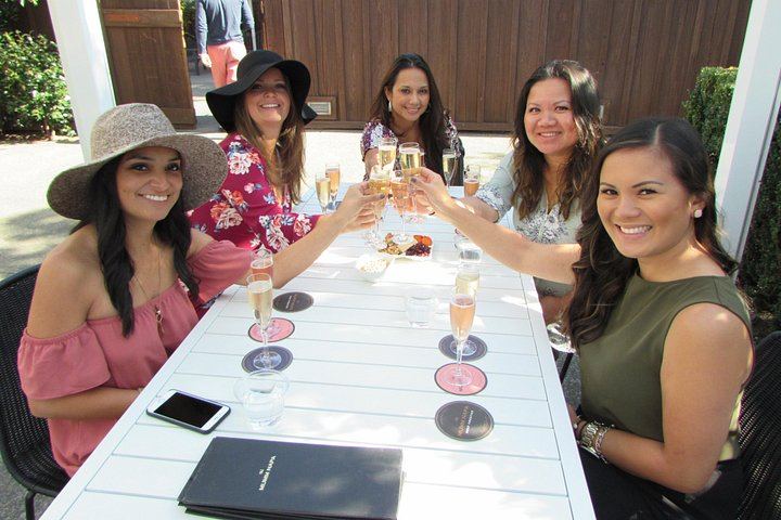 Bliss Wine Tours 8-Hour Customized Napa and Sonoma Wine Tour, Up to 7 Guests (4/7)