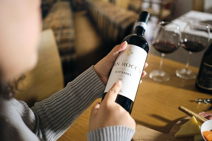 One-Hour Verona Wine Tasting in an Osteria near Juliet's House and the Arena (10/12)