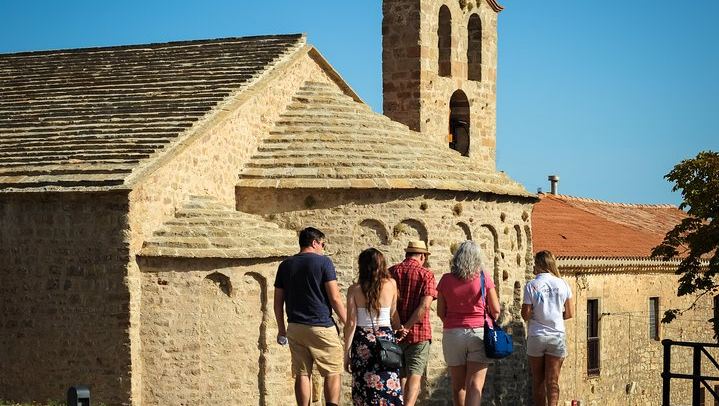 Montserrat and Penedes Cava Winery Small-Group Day by Minivan with Farmhouse Lunch (2/12)