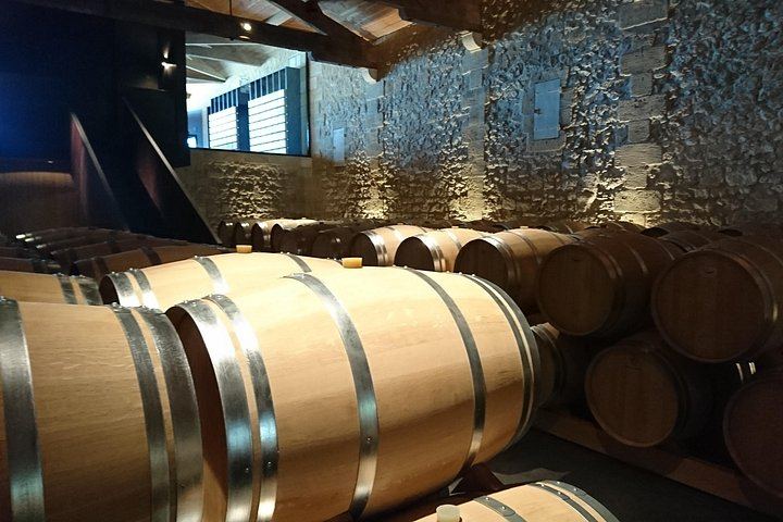 Private Premium Sedan Day in Saint-Émilion: Two Grand Cru Classé Estates and Pomerol (9/12)