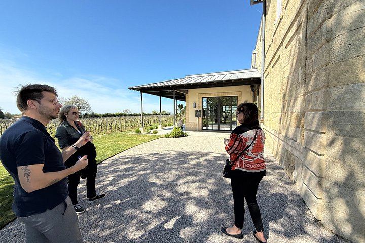 Private Premium Sedan Day in Saint-Émilion: Two Grand Cru Classé Estates and Pomerol (10/12)