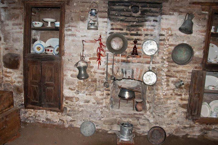 Kakheti Day Tour with Georgia Travel Adventure: Bread, Wine Cellar and Qvevri Master (4/9)