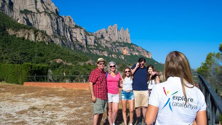 Private Full-Day Montserrat Trip with Own Guide, Black Virgin and Cava Cellar Tasting (3/8)