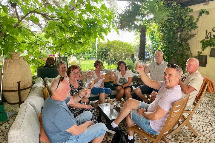 Half-Day Bellet Wine Tour from Nice: Two Wineries, Eight Wines, Small Minivan Group (5/8)