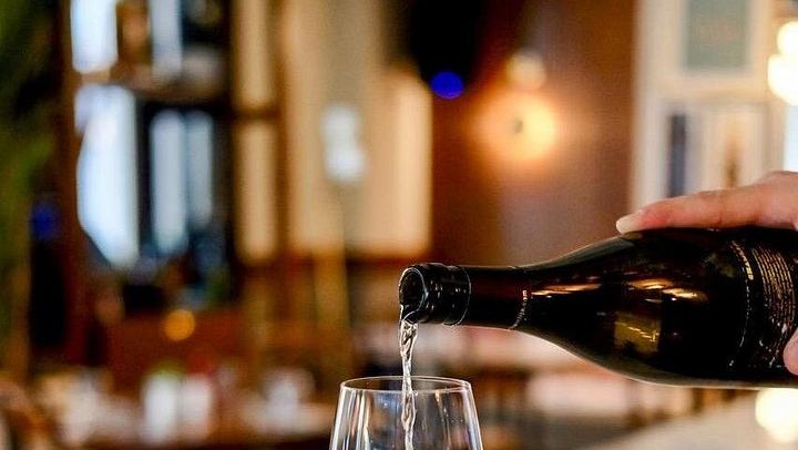 Four-Wine Evening Tasting from Largo do Camões to Bairro Alto, Thursday to Saturday (4/6)