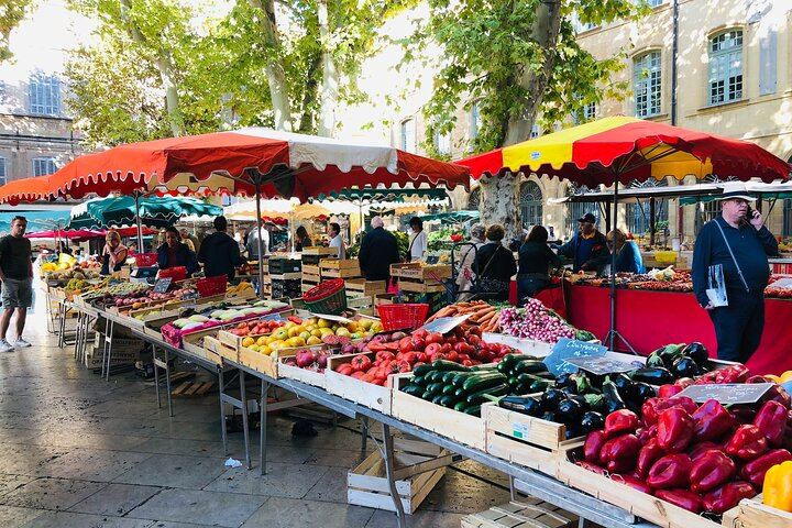 Private Aix-en-Provence Day: Street Markets, Château Bonisson and Château de Beaupré (11/12)