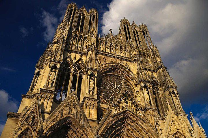 All-Inclusive Private Champagne Day from Paris: Vineyard-Owner Guide, Montagne de Reims (4/12)