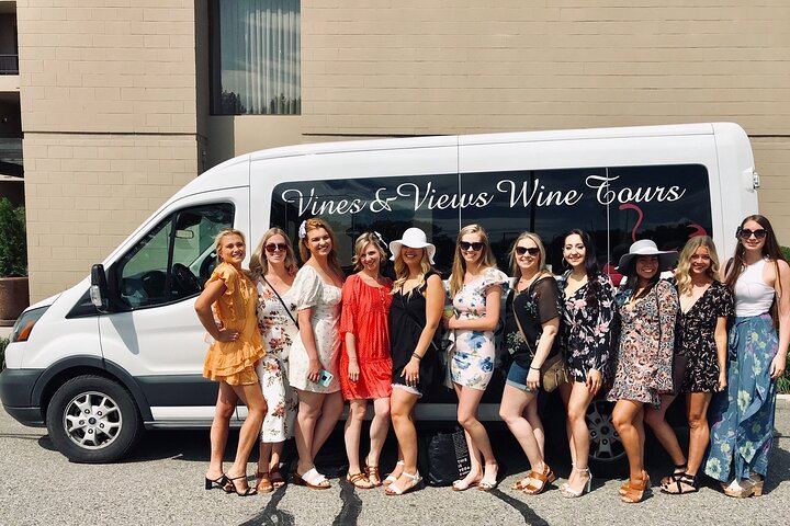 Kelowna Winery Tour with Tastings at Four or More of Six Well-Known Wineries (5/7)