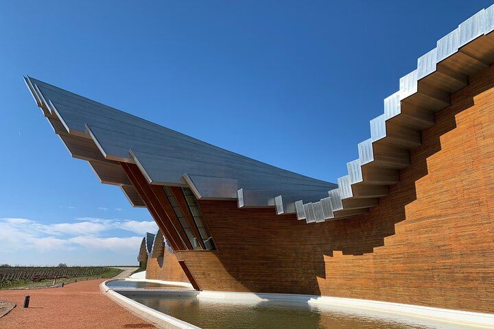 Rioja Architecture Wine Day from Bilbao: Riscal, Ysios and Laguardia Tapas (7/12)