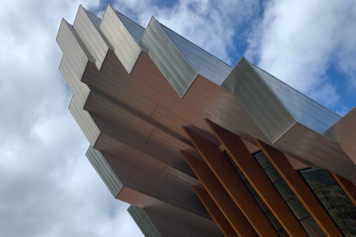 Rioja Architecture Wine Day from Bilbao: Riscal, Ysios and Laguardia Tapas (12/12)