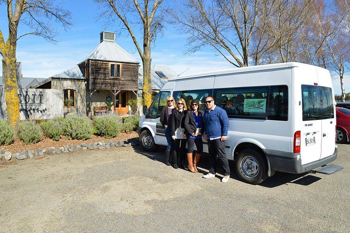 Half-Day Wine Tour from Picton: Three or Four Wineries, Pickup Included (2/5)