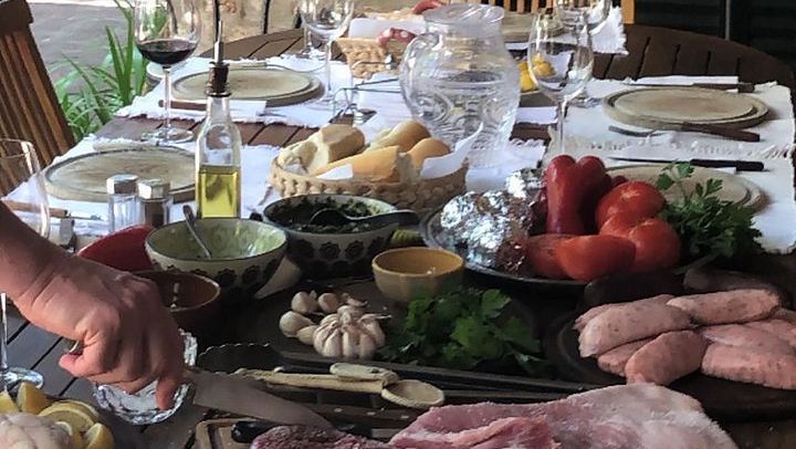 Private Mendoza Asado Lunch and Two Winery Visits with Chauffeur Transfer (4/8)