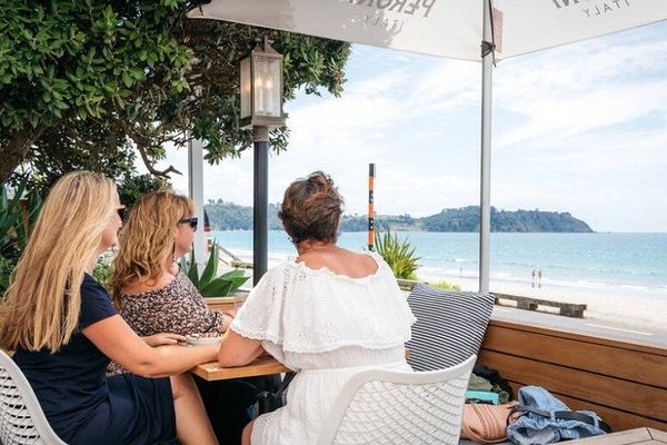 Waiheke Island Wine Tour from Auckland: 3 Vineyards and Beachfront Lunch