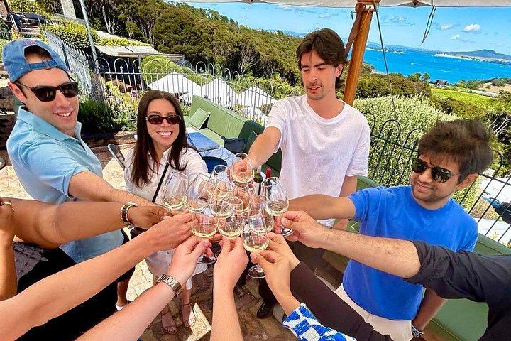Auckland Ferry Day to Waiheke: Cable Bay, Batch, Stonyridge and Mudbrick Vineyards (1/12)