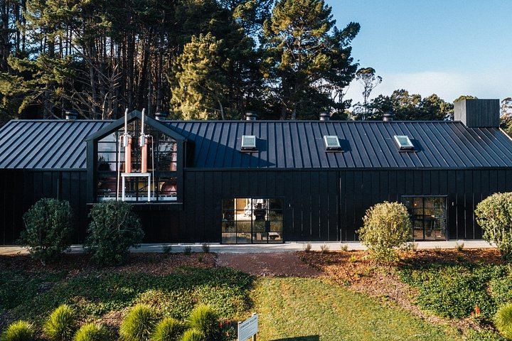 Waiheke Taste and Graze: 10 Guests, Mudbrick, Whisky at The Heke, Olive Grove Lunch (4/12)
