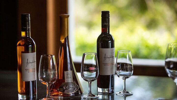 Audrey Wilkinson Vineyard Dessert Wine and Handmade Chocolate Pairing (4/10)