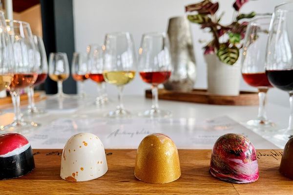 Audrey Wilkinson Vineyard Dessert Wine and Handmade Chocolate Pairing