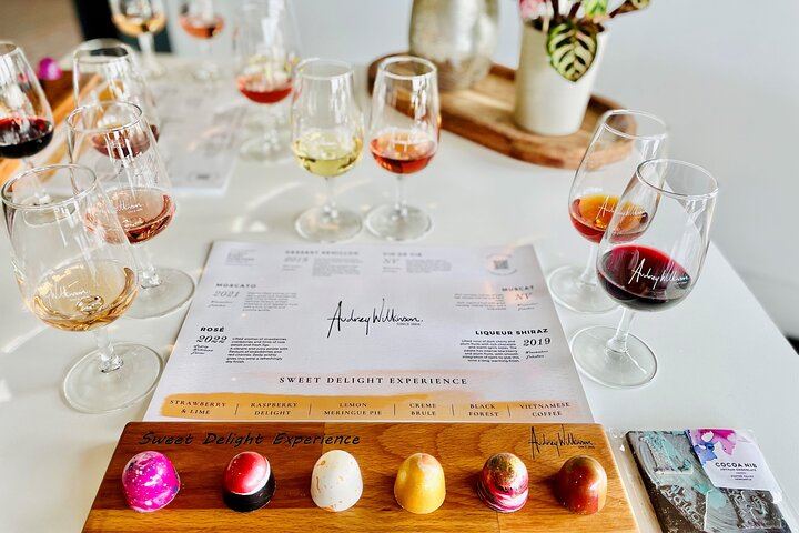 Audrey Wilkinson Vineyard Dessert Wine and Handmade Chocolate Pairing (1/10)