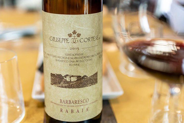 Private Tesla Wine Tour from Alba: Barolo and Barbaresco with Sommelier Pier and Chiara (12/12)