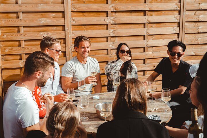 Guided Rooftop Wine Tasting in Barcelona with Six Spanish Wines and Plaza Catalunya Views (10/12)