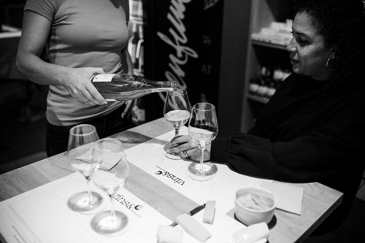 Private Wine Tasting in a Barcelona Wine Store on Carrer de Bonavista, Hosted by Gabby (10/12)