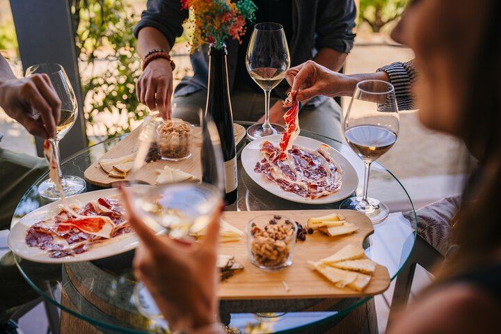 Barcelona Sailboat Trip to an Alella Winery with Tasting, Small Group (9/12)
