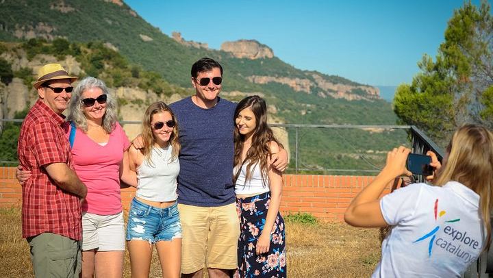 Barcelona Cruise Port Private Shore Trip: Montserrat Abbey and Freixenet Cava Tasting (3/6)