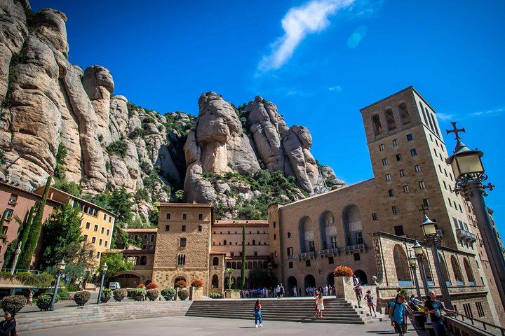 Barcelona Cruise Port Private Shore Trip: Montserrat Abbey and Freixenet Cava Tasting (1/6)