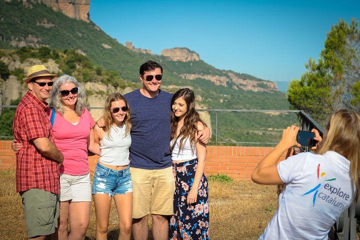 Barcelona Cruise Port Private Shore Trip: Montserrat Abbey and Freixenet Cava Tasting (3/6)