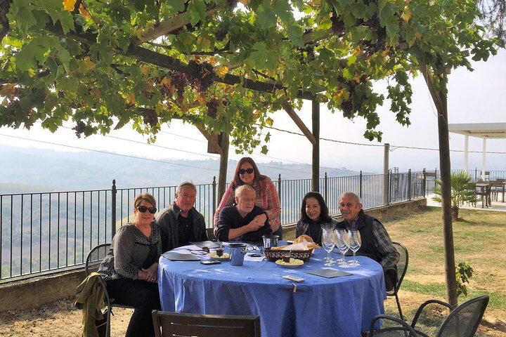 Small-Group Barolo and Barbaresco Tour by Van, Max 8 Guests, Three Wineries (2/6)