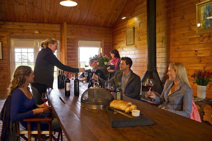 Barossa Valley Hop-On Hop-Off Wine Bus from Adelaide or Tanunda, Hourly Loop (4/6)