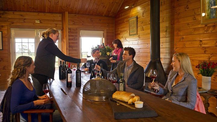 Barossa Valley Hop-On Hop-Off Wine Bus from Adelaide or Tanunda, Hourly Loop (4/6)