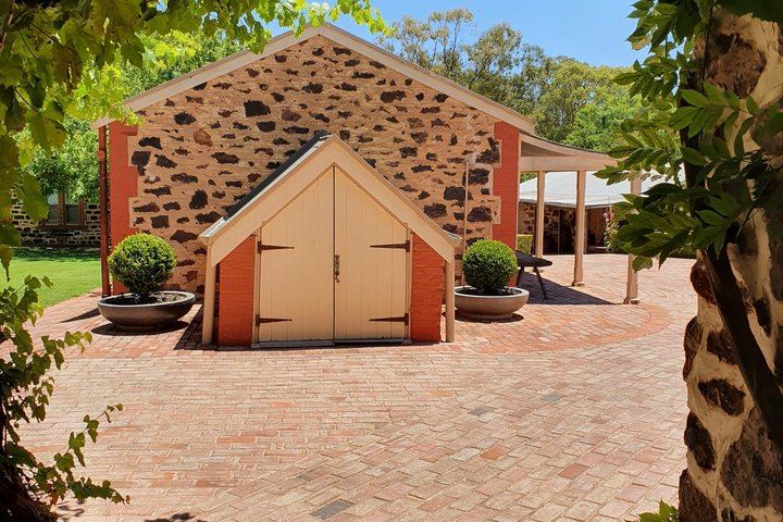 Barossa Valley Shared Day Tour from Adelaide with Langmeil, Rockford and Lunch (5/12)